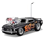 Maisto R/C 1:18 Scale Muscle Machines Garage 1969 Ford Mustang Boss 302 Radio Control Vehicle (Colors may Vary)