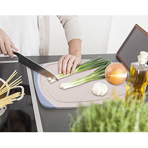 Plastic Cutting Board, (Thicker and Durable) Uineko Wheat Straw Kitchen Plastic Chopping Boards Set with Juice Groove, BPA Free Anti-Mildew Non-Slip Edges Dishwasher Safe Fruit Thick Carving Board