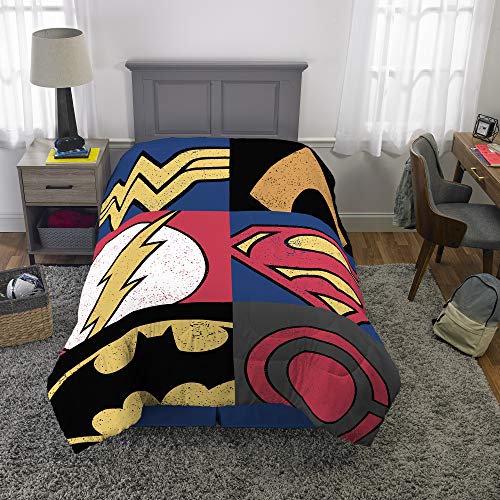 Franco Kids Bedding Super Soft Microfiber Reversible Comforter, Twin/Full Size 72" x 86", Justice League