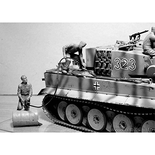 Master Box Models "German Tankmen" WWII Era - 5 Figures Set (1/35 Scale)
