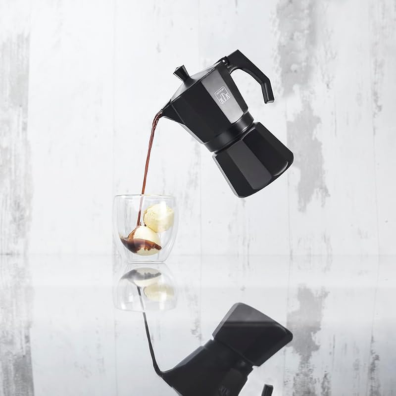 Cafetera italiana Cumbia Mokclassic 600 Black, 300ml, De aluminio con capacidad para 6 tazas de café en color negro, apta para todo tipo de cocinas y fácil de limpiar — foto 6 de 8