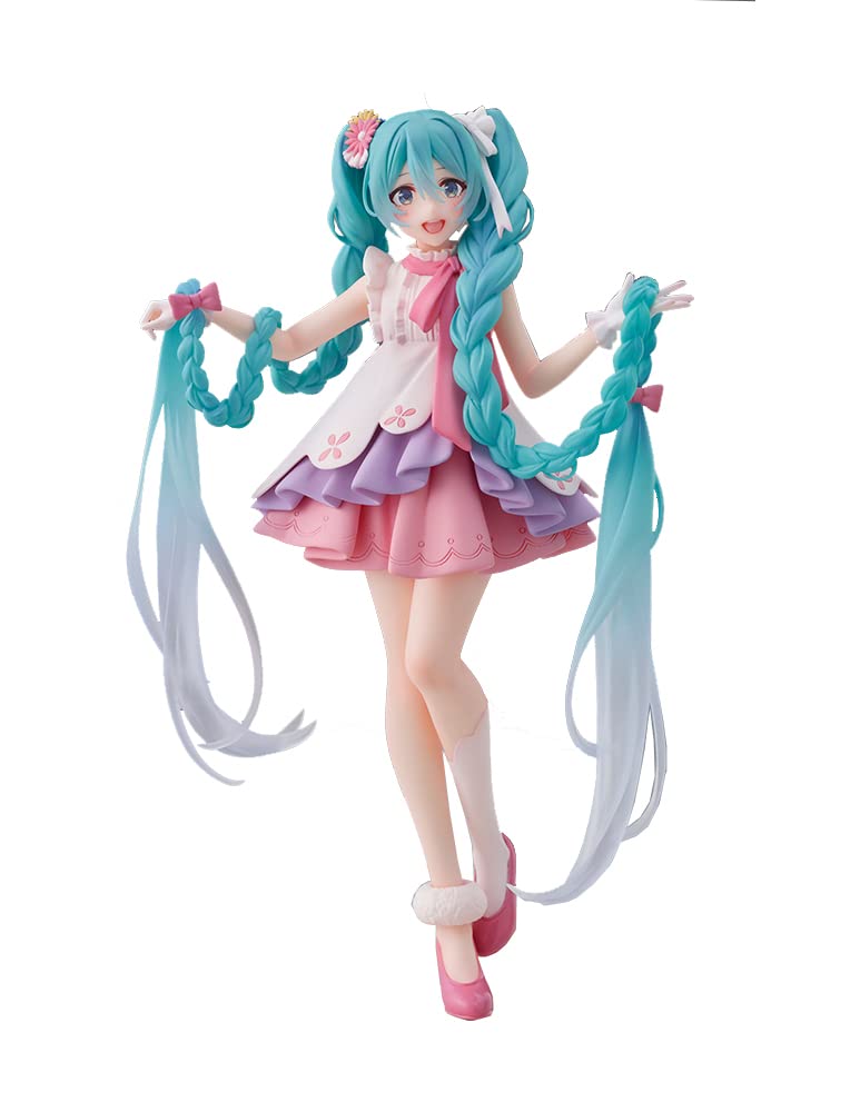 Taito Hatsune Miku Wonderland Rapunzel Figure 18 cm