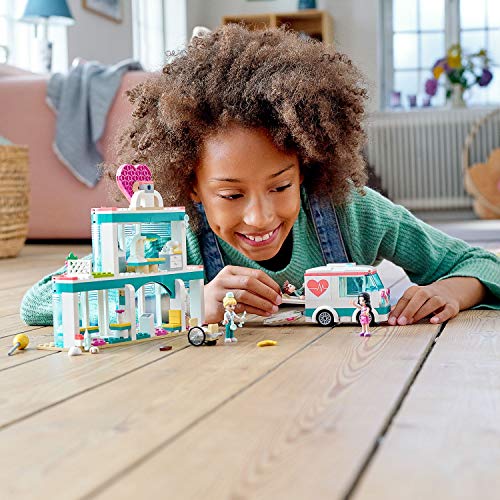 LEGO 41394 Friends Krankenhaus von Heartlake City, Spielzeug ab 6 Jahren mit Mini Puppe Emma und Krankenwagen – Bild 7