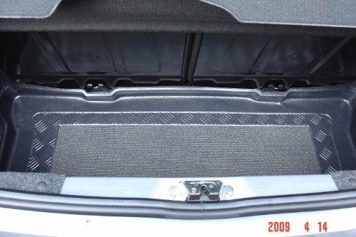 OPPL80008762 Trunk Liner Slip-Resistant
