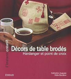 Décors de table brodés