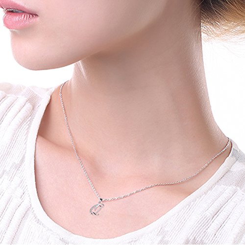 925 Sterling Silver Cubic Zirconia Alphabet Initial Letter Pendant Necklace (Q)