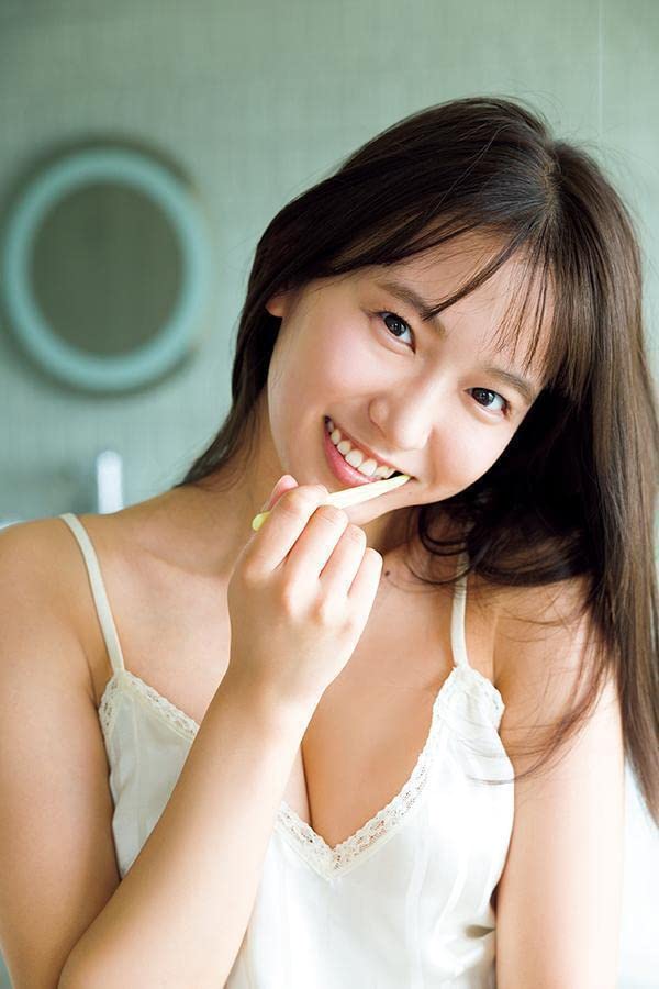 サイン入り) 志田 音々 ファースト 写真集 nene-まるっとぜんぶ-