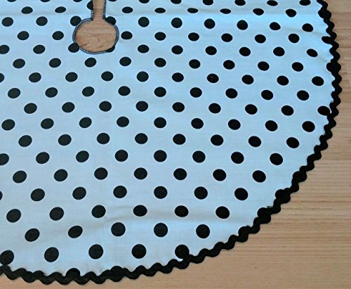 Small 21" White Black Polka Dot Tree Skirt - RicRac Trim, Made in USA