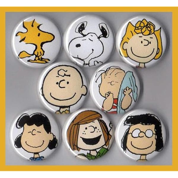 Amazon Com Peanuts Set Of 8 1 Inch Buttons Charlie Brown Snoopy Everything Else