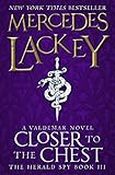 Image de Closer to the Chest: Book 3 (The Herald Spy)