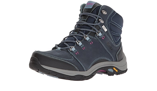 teva montara hiking boots