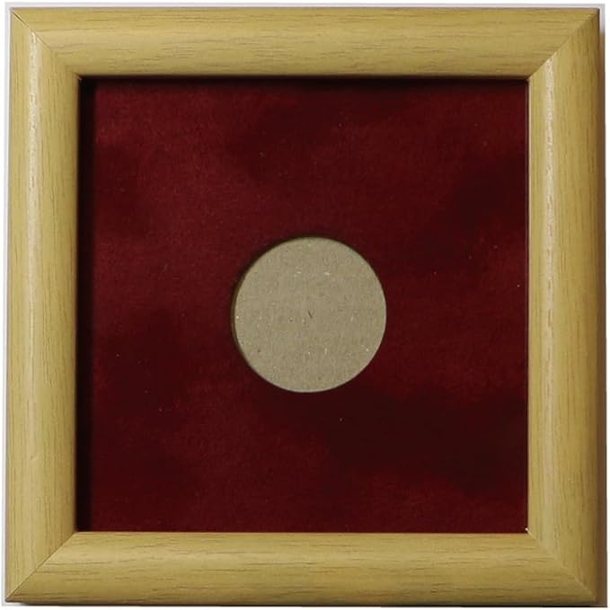 Amazon Co Jp 記念メダル木製ミニフレーム１穴エンジ 観光地にある刻印できる記念メダル用 記念メダルケース 写真立て オリジナル記念メダル 用木製フレーム 収納 ケース単体品 ホビー 通販