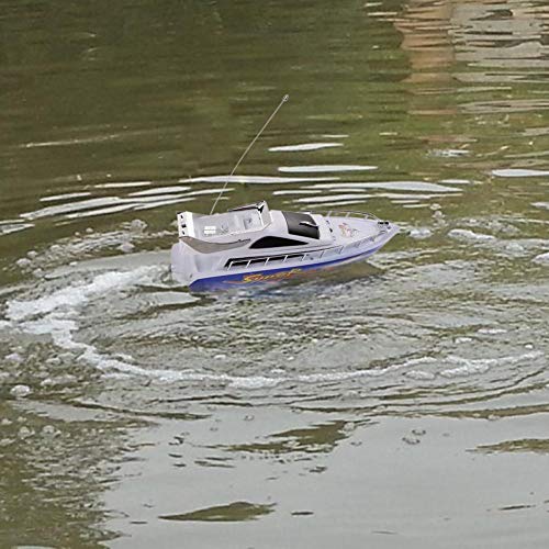 Kids Boat Toys Remote Control RC Super Mini Speed Boat High Performance Boat Toy 1 Piece - Color Random Delivery