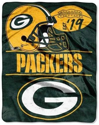Amazon Com The Northwest Company Nfl Green Bay Packers Conference Silk Touch Throw Blanket 55 X 70 Sports Outdoors