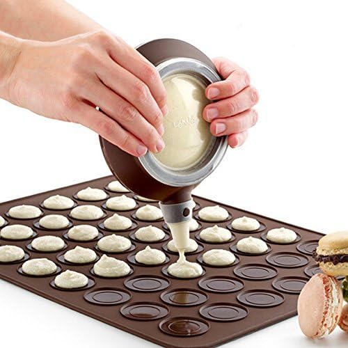 Silicone Macaron Kit Baking Mold Set Of Pastry Baking Mat And Decorating Piping Pot With 4Pcs Nozzles-Crystallove