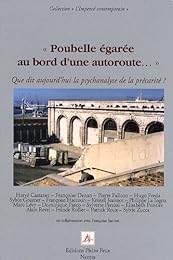 " Poubelle égarée au bord d'une autoroute..."