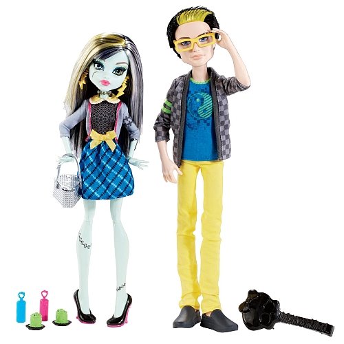 Monster High Picnic Casket 2 Pack - Jackson Jekyll and Frankie Stein