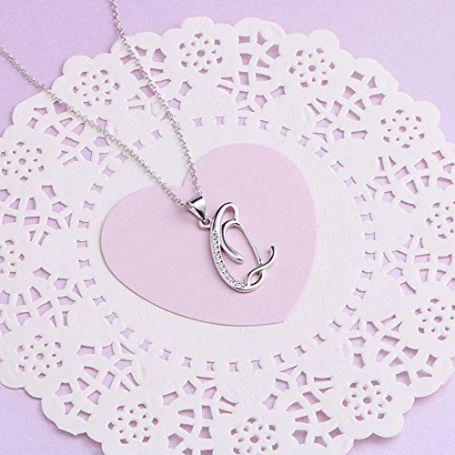 925 Sterling Silver Cubic Zirconia Alphabet Initial Letter Pendant Necklace (Q)