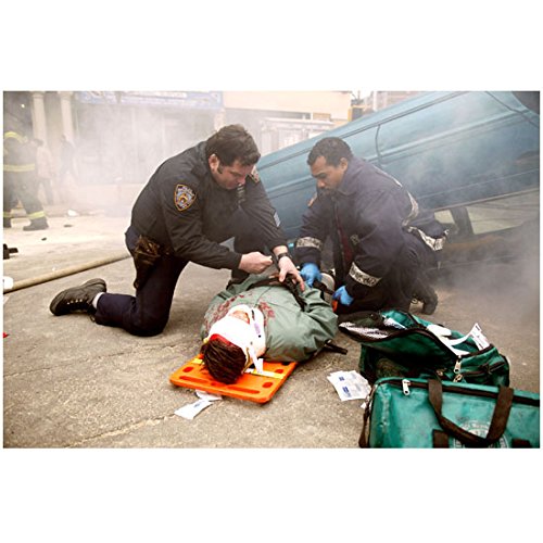 3rd Watch 2 Paramedics Helping Victim in Stretcher Episode Photo 8 inch x 10 inch PHOTOGRAPH