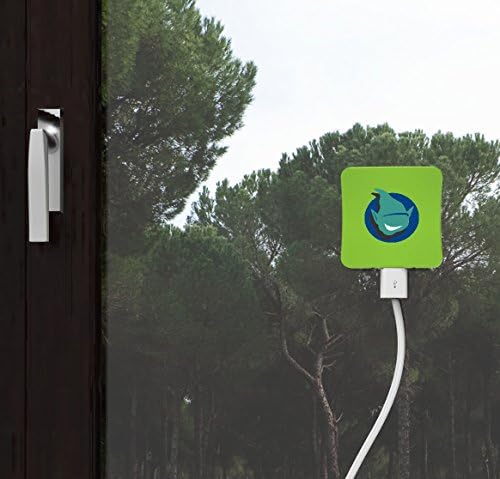 Lutin Tech™ [NEW 2015 model] Solar charger for Mobile phones with 5200 mAh ultra-high capacity battery, Apple iPod, iPhone 6 5 4 3, iPad, MP3, MP4, Samsung Galaxy S3 S4 S5 Note1 2 3 Tab, Blackberry, all cell phones, tablets and touchpads, cameras, small appliances with USB ; charger can stick on windows : 100 % full efficiency of sun for charging, never run out of power. IP44 waterproof. Pocket size then carry it everywhere with you. 40% off official price. HOT SALE, GIVE YOURSELF FREE POWER NOW!! (Green)