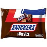 SNICKERS Fun Size Chocolate Candy Bars 20.77-Ounce Bag (Pack of 8)