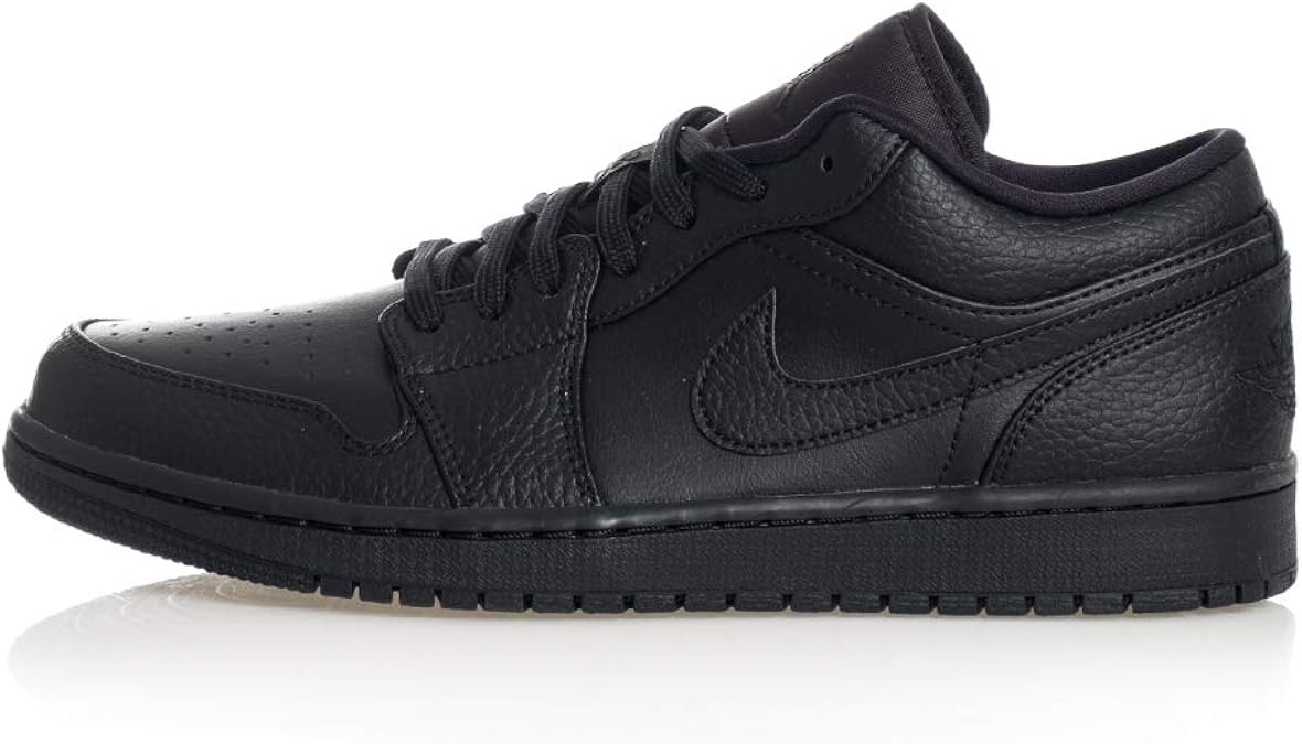 jordan retro 1 triple black