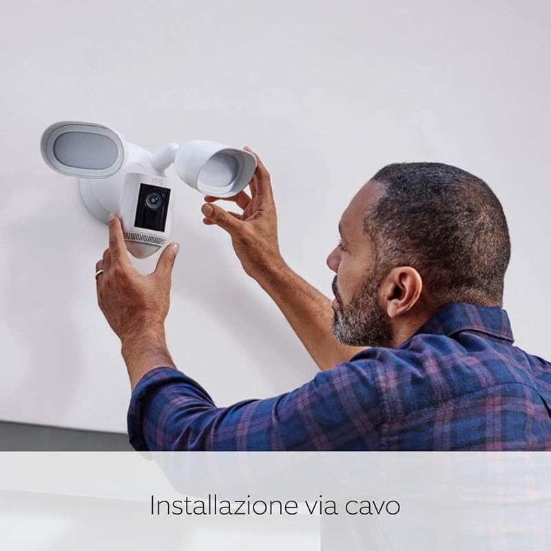 videocamera Pro con proiettori Cablata (Floodlight Cam Wired Pro) |Video 2K con Ring Vision, rilevazione di movimento 3D, alternativa a sistema CCTV |Prova gratuita di 30 giorni di Ring Home