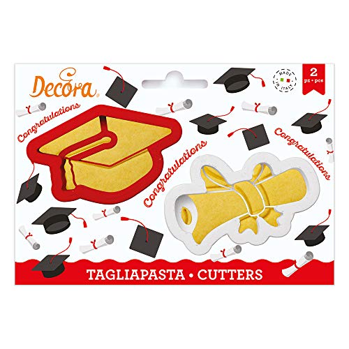 Decora 0255047 SET 2 EMPORTE-PIÈCES EN PLASTIQUE GRADUATION en promo sur Amazon