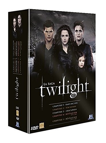 Twilight, La Saga : Chapitre 1 : Fascination + Chapitre 2 : Tentation + Chapitre 3 : Hésitation + Chapitre 4 : Révélation, 1ère Partie + Chapitre 5 : Révélation, 2ème Partie