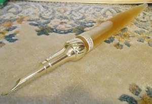 Image of Avon Charisma Pure Perfume 1/4oz Fountain Pen Flacon