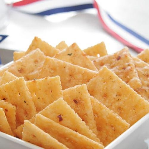 Savory Saltine Seasoning Bundle, 2.2 Ounce, Cinnamon Toast (Sweet), 2 Pack plus 2 Large Double Sealed Zip Lock Bags - Thumbnail 2