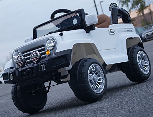 Ride on car power wheels jeep white. cars for kids With Parent REMOTE Control car for children to ride. Opening doors Motors: 2 Voltage: 12v-4ah electric cars for kids from 2 to 5 years.