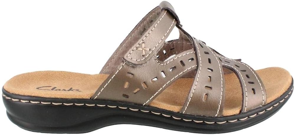 clarks leisa truffle