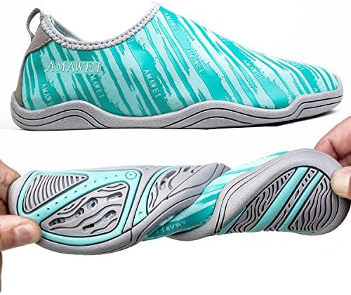 Kids Water Shoes for Boys Girls Slip on Swim Shoes Lightweight Quick Dry Comfotable Beach Sports Aqua Sock for Pool Surfing Walking