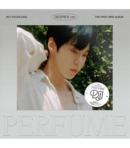 Amazon.com: ( Digipack Ver. ) NCT 127 질주 2 BADDIES 4th Album