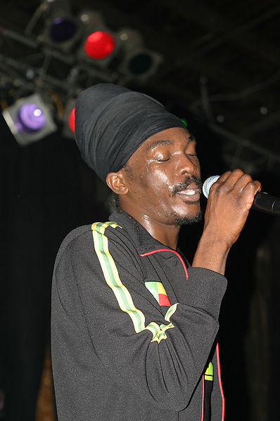 Anthony B bei Amazon Music