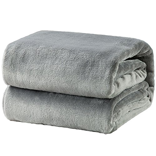 Amazon.com: Bedsure Fleece Blanket Queen Size Grey ...