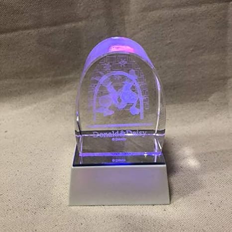 Amazon Co Jp クリスタルガラスアート ライトアップ 置物 ディズニー ドナルド デイジー ホビー