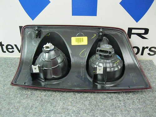 DODGE RAM 1500 2500 3500 RIGHT REAR TAIL LAMP LIGHT TAILLAMP TAILLIGHT MOPAR OEM