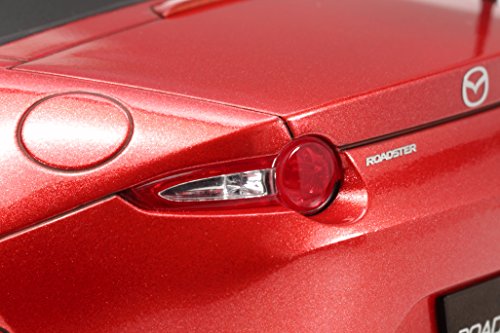 Tamiya 24342 Mazda Roadster MX-5 1:24 Scale Plastic Model Kit