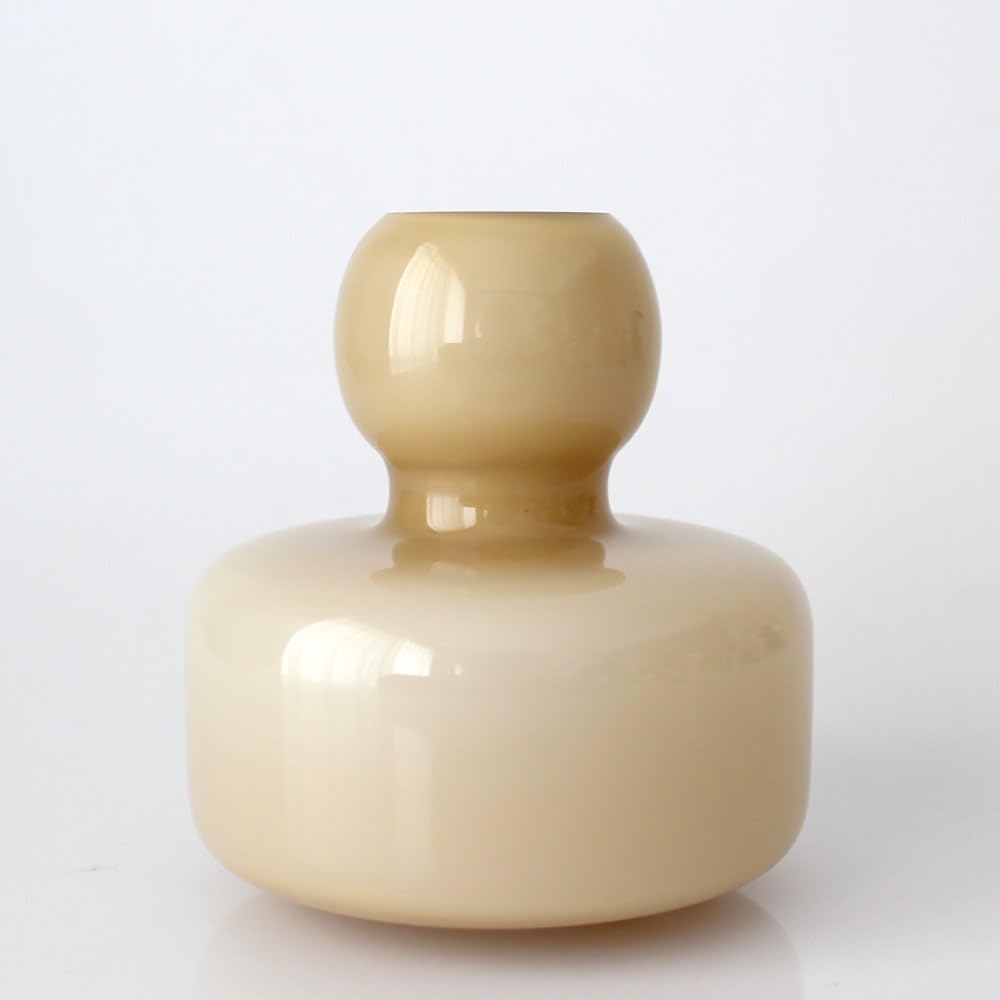 Amazon Co Jp 国内正規品 Marimekko マリメッコ フラワーベース Vase 花瓶 クリーム 81 810 ホーム キッチン
