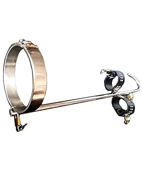 Metallhalsband mit Fesselstang hinten und Handschellen