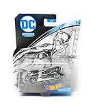 Hot Wheels Character Cars DC Sketched Series Catwoman 3/5