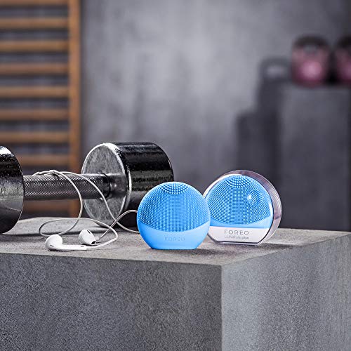 FOREO LUNA play plus: Portable Facial Cleansing Brush, Aquamarine