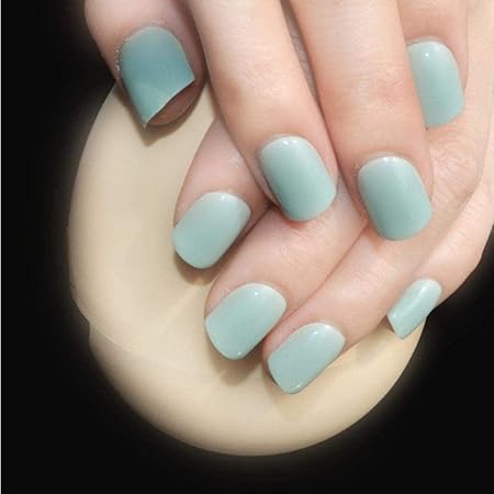 Amazon 偽ネイル24ピースショートラウンドソフトネイルライトピンクキャンディーフェイクネイルのヒント簡潔なマニキュアアクセサリーdiyサロンli Sclposter ネイルチップ 通販