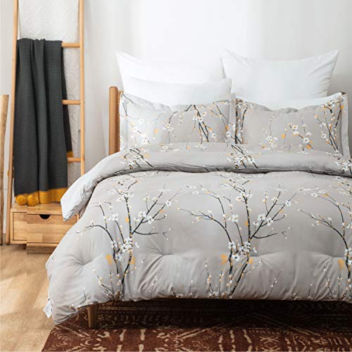 Bedsure Comforter Set King Size - Down Alternative Comforter, Microfiber Duvet Sets - 3-Piece (1 Comforter + 2 Pillow Shams), Plum Blossom Pattern, Grey