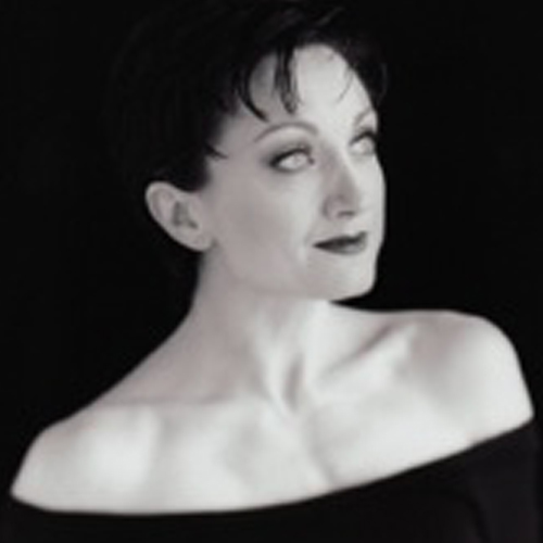 Caroline O'Connor à écouter ou acheter sur Amazon Music dès maintenant