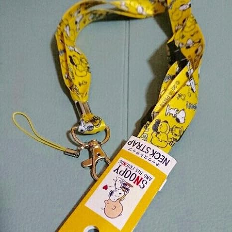 Amazon スヌーピー ネックストラップ Snoopy ウッドストック 黄色 イエロー アニメ 萌えグッズ 通販
