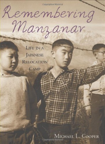 Remembering Manzanar Life In A Japanese Relocation Camp Carter G Woodson Award Book Awards Amazon De Cooper Michael L Fremdsprachige Bucher