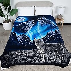 Dawhud Direct II Howling Wolf Fleece Blanket for